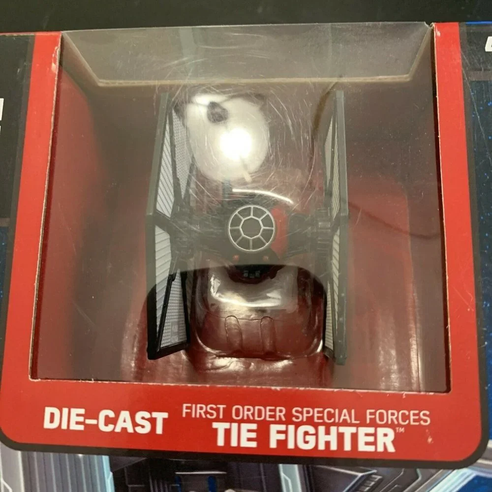 Hot Wheels Star Wars: Force Awakens First Order Tie Fighter Blast out Battle Set